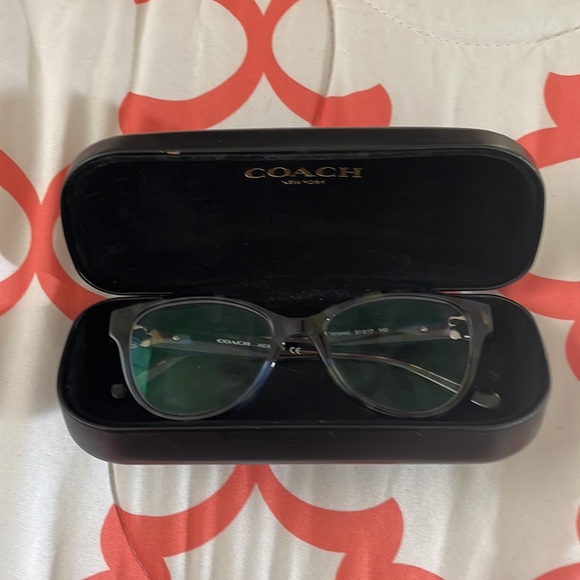 Coach prescription glasses - Picture 2 of 4